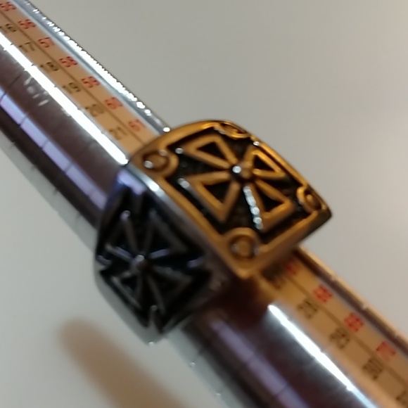Silver Iron Cross Ring - Picture 3 of 4